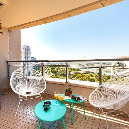 Apartup Green Opera Views Валенсія Екстер'єр фото