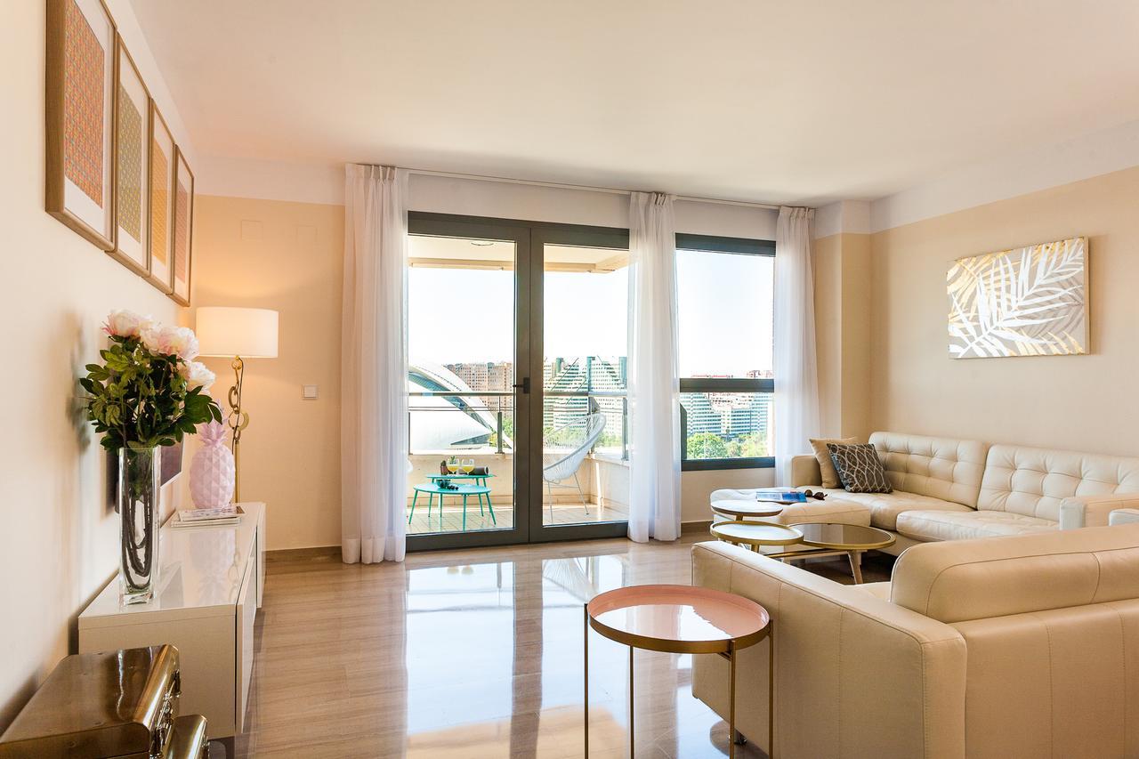 Apartup Green Opera Views Валенсія Екстер'єр фото