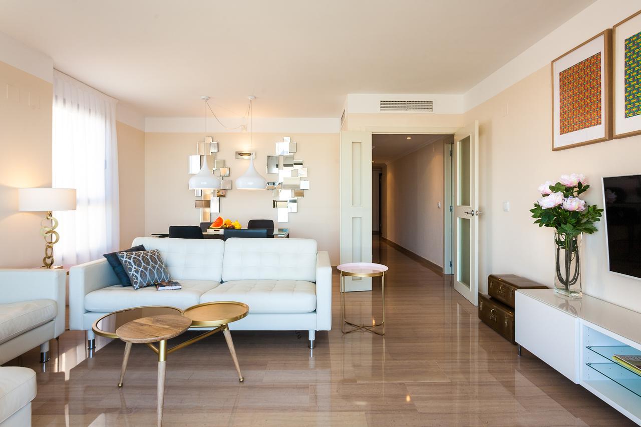 Apartup Green Opera Views Валенсія Екстер'єр фото