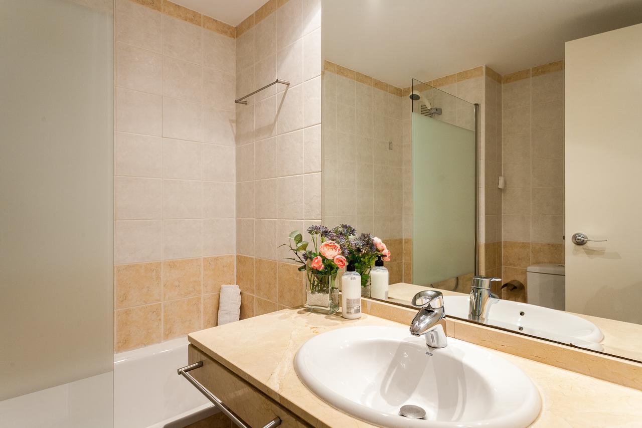 Apartup Green Opera Views Валенсія Екстер'єр фото